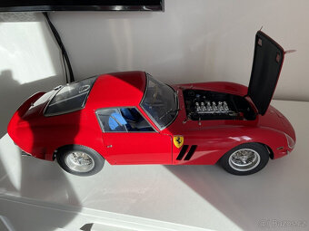 Ferrari GTO 250 Měřítko 18 - Adlermoss Deagostini Centauria - 3