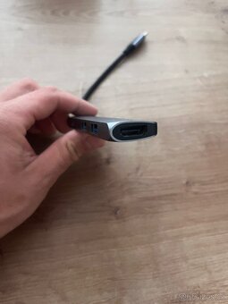 iStyle usb-C hub 4K HDMI - 3