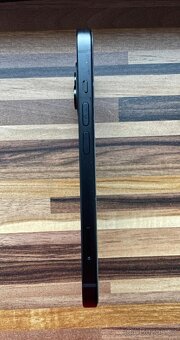 Prodám Apple iPhone 15 128 GB, Black (černý) - 3