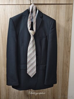 Oblek značky Matiaso Lucacci - 3