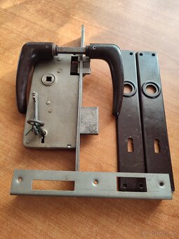 Zámek na vrata - dozický - 3