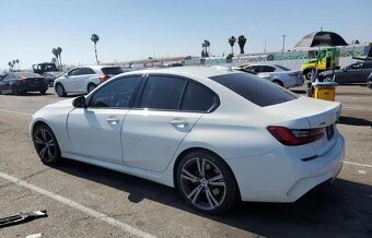 BMW Série 3 330i xDrive M Sport - 3
