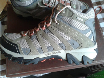 botasky merrell - 3