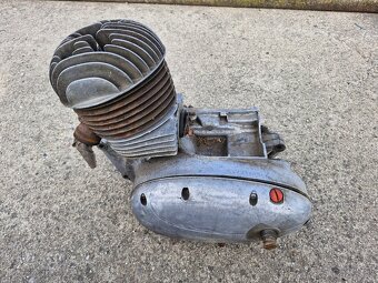 Motor čezeta a jawa - 3