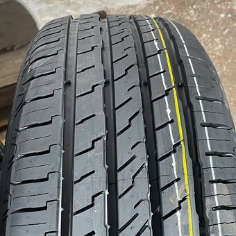 Uplně nové letní pneu 215/55 R17 94V PointS - 3