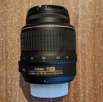 Nikon D3100 + příslušenství - 3