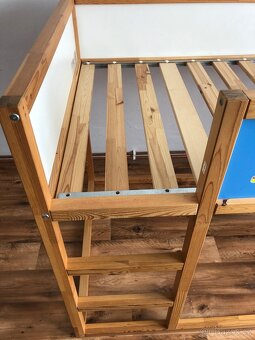 vyvýšená dětská postel IKEA KURA - 3