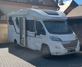 adria matrix - najeto pouze 7300 km Stav noveho - 3