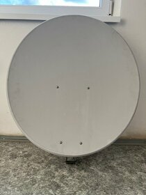 Parabolická anténa 90 cm s držákem a výložníkem - 3