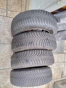 Prodám celou sadu zimních kol na Peugeot, Citroen - 3