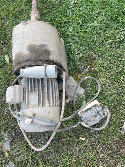 Elektromotor s převodovkou - 3
