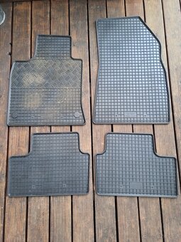 Gumové koberce Renault Clio - 3