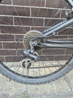 Horské kolo Giant - 3