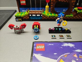 LEGO Ideas 21331 Sonic the Hedgehog - Green Hill Zone - 3