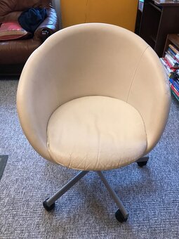 OTOČNÁ KŘESLA - 3