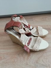 Nové letní boty na klínku - 3