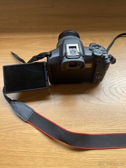 CANON EOS R50 černý + RF-S 18-45 mm - 3