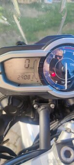 Triumph Tiger 800 - 3