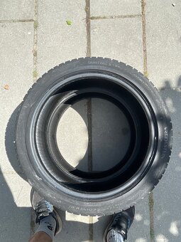 Dvě celoroční pneu Vredestein 215/45/18 - 3