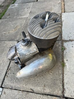 Motor jawa 250/590 sport - 3