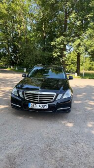 Mercedes-Benz E220 - 3