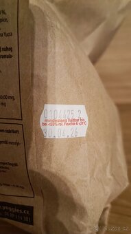 Yoggies 5 kg Kuřecí & Hovězí – nové granule, půlka ceny, poš - 3