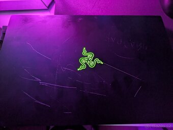 Razer Blade 15 Advanced RTX 2080S - 3
