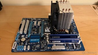 Gigabyte Z77-DS3H + Core i5 + 16GB RAM + 256 GB SSD - 3