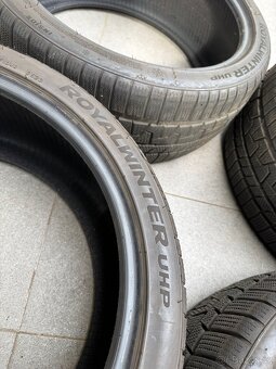 225/40/19 Royal Black RoyalWinter UHP R19 SADA - 3