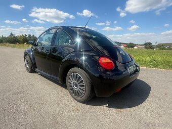 Volkswagen New Beatle 2,0 nové pneu, klimatizace - 3