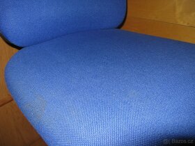 Kolečková židle modrá - 3