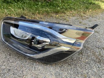 Přední světlo Ford Custom - 3