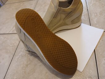 Dámské kotníkové boty GEOX vel. 40 - 3