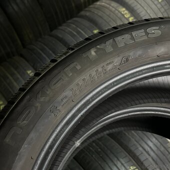 Zimní pneu 215/50 R18 92V Nokian 6mm - 3