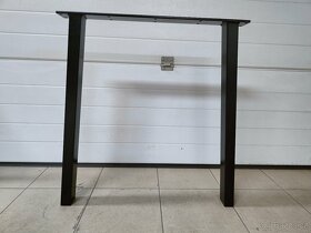 Jídelní stůl / podnože - 3