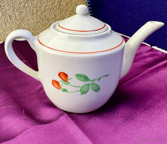 Malá porcelánová konvička - 3