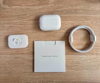 Apple AirPods Pro 2 (USB-C) - 3