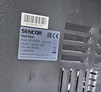 Kráječ - elektrický nůž Sencor SFS4050SS - 3