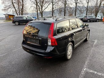 VOLVO V50 2.0i, XENONY, 2.MAJITEL - 3