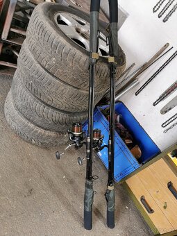 Kaprové pruty Mivardi Infernum Carp, navijáky Shimano - 3