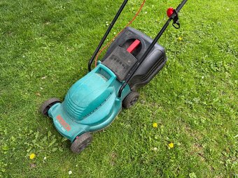 Sekačka Bosch ROTAK 320 - 3