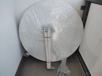 Kulatý bílý jídelní stůl 110 cm - 3