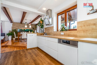 Prodej rodinného domu 5+kk, 194 m², Kounice - 3
