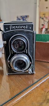 Historicky fotoaparat Flexaret - 3