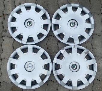 Disky R15 5x100 na slušných letních 195/65 R15 + poklice - 3