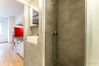 Pronájem bytu 1+kk 23 m² Křižíkova, Praha - 3