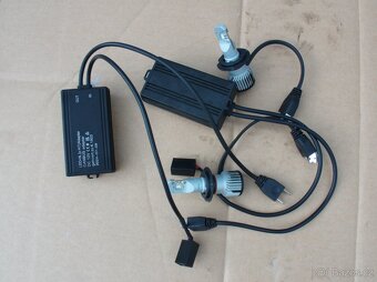 LED žárovky H7 Phillips Ultinon Pro6000 - 3