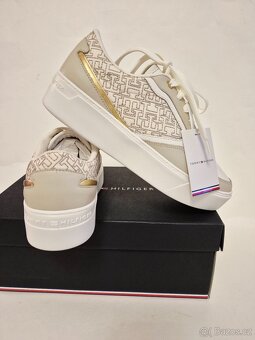 Nové dámské tenisky Tommy Hilfiger,  velikost 39. - 3