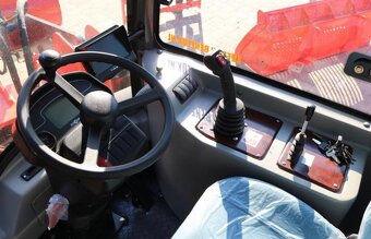 Kolový nakladač Günstig 920 - 3