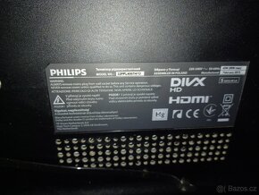 Televize 32PFL4007H/12 + set top box skymaster - 3